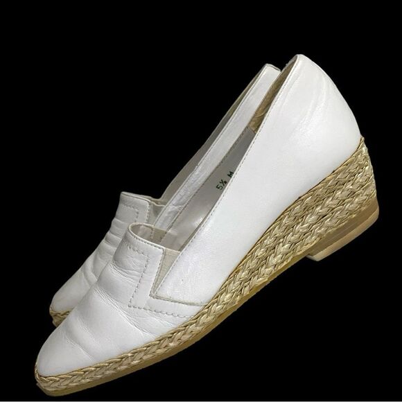 Andre assous white slip on espadrilles . Super nice and cute! - Picture 8 of 11